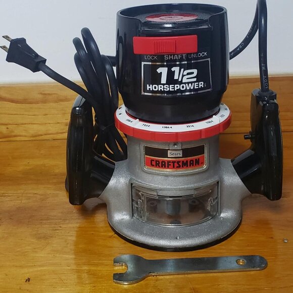 CRAFTSMAN 1 1/2 HP ROUTER MODEL 315.17491 1/4 SHANK 25000 RPM CASE & WRENCH - Picture 4 of 10